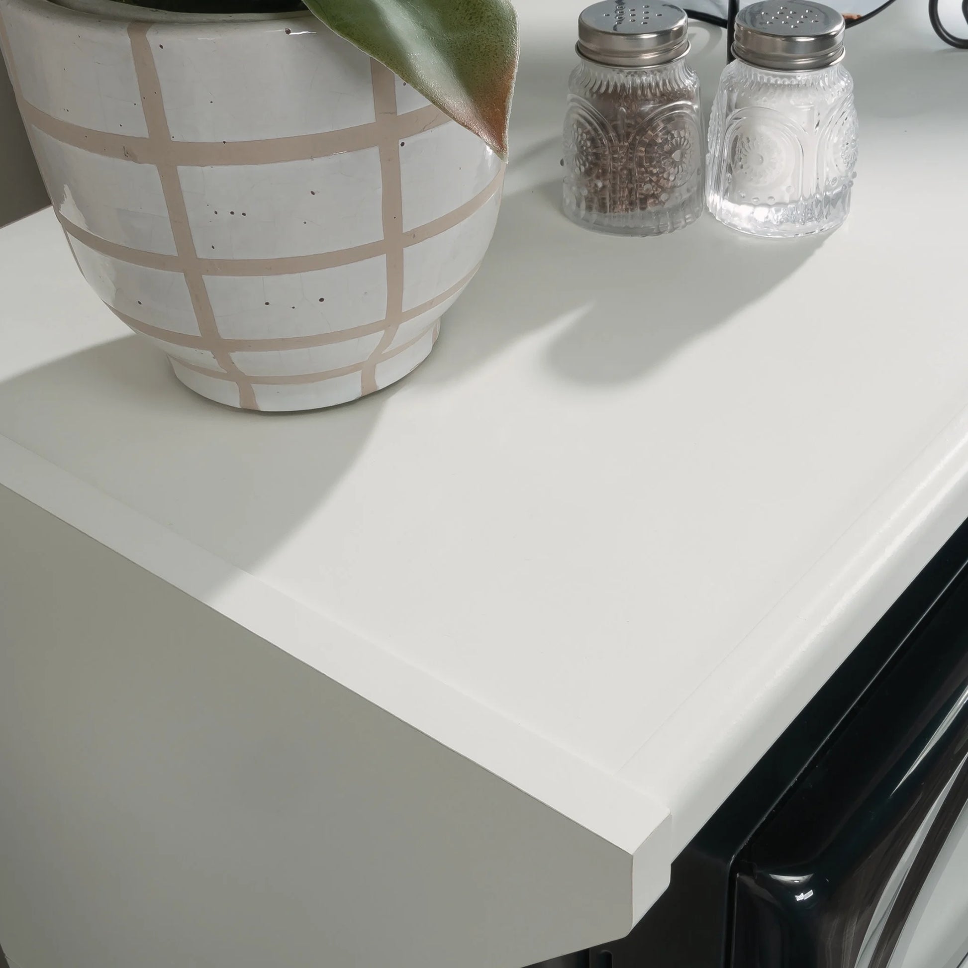 Sauder Kitchen Cart for Microwave in Soft White, Soft White Finish